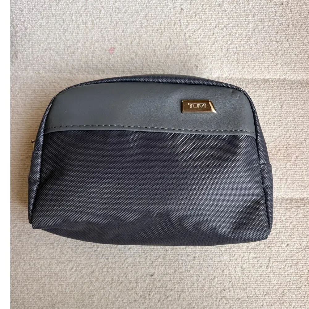 Tumi for Delta Small Cosmetic Bag Gray